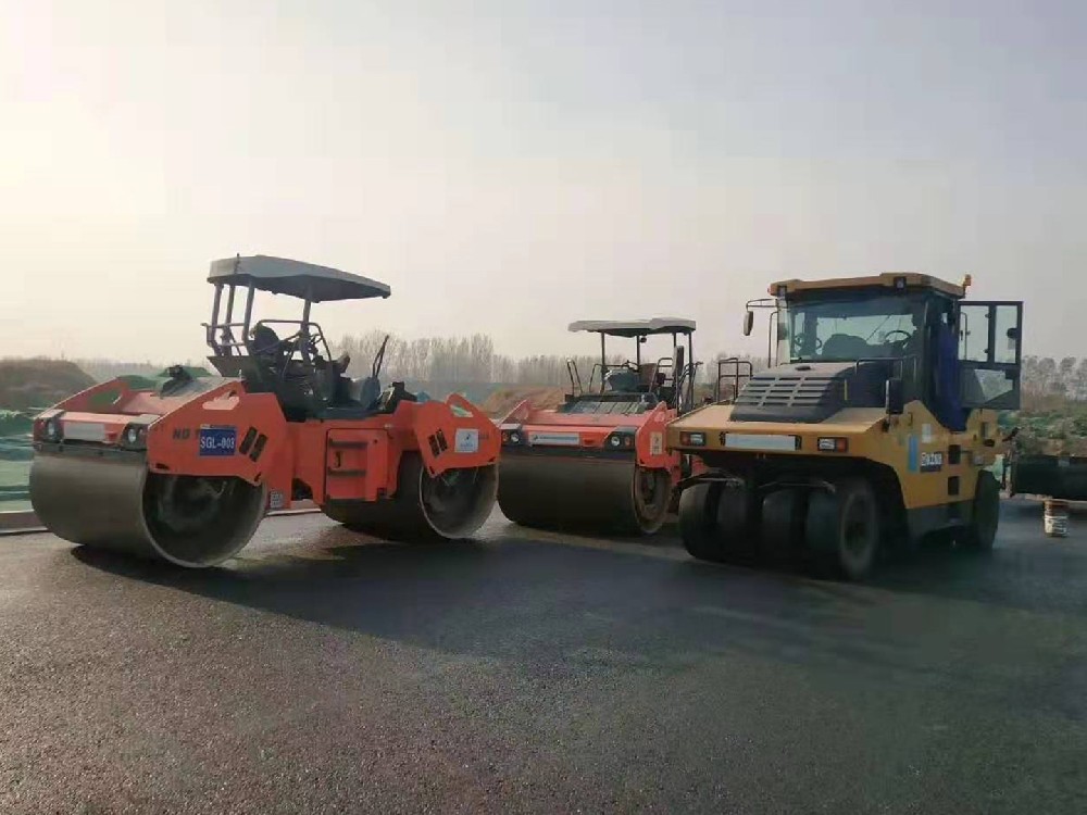鄭州瀝青路面改色小知識(shí)，瀝青路面改色施工工藝