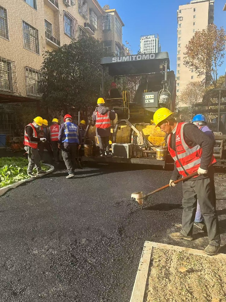 鄭州瀝青攪拌站相伴：與生活的和諧共鳴